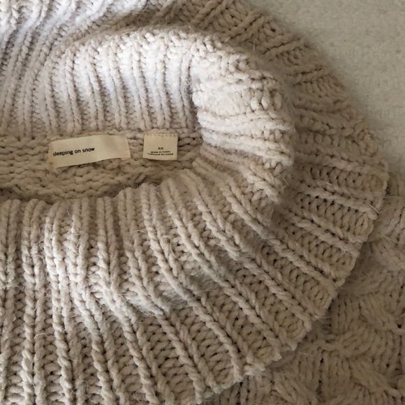 Cozy turtleneck sweater - Picture 3 of 5